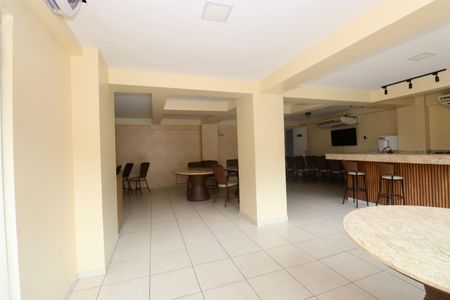 Apartamento para alugar com 55m², 1 quarto e 1 vagaSalão de festas 