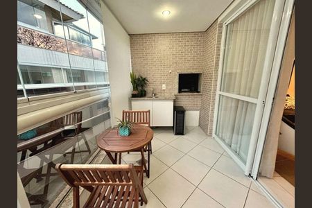 Apartamento para alugar com 83m², 2 quartos e 1 vaga Apartamento para alugar com 83m², 2 quartos e 1 vagaVaranda