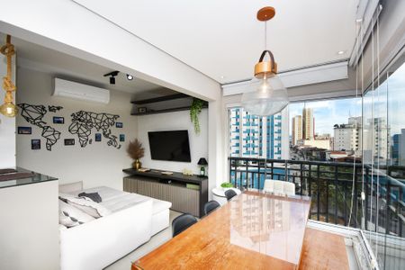 Apartamento à venda com 45m², 1 quarto e 1 vagaSala de jantar