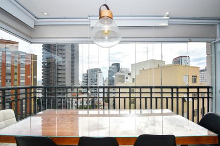 Apartamento à venda com 45m², 1 quarto e 1 vagaSala de jantar