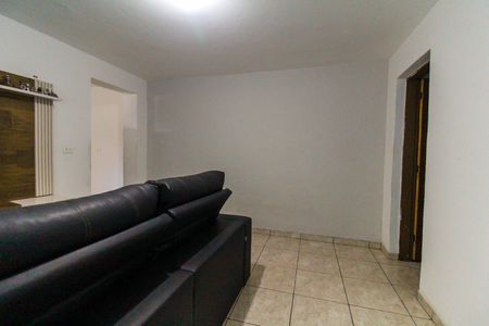 Sala de casa à venda com 3 quartos, 175m² em Vila Carmosina, São Paulo