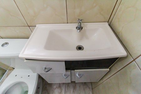 Casa à venda com 175m², 3 quartos e 1 vagaBanheiro 2