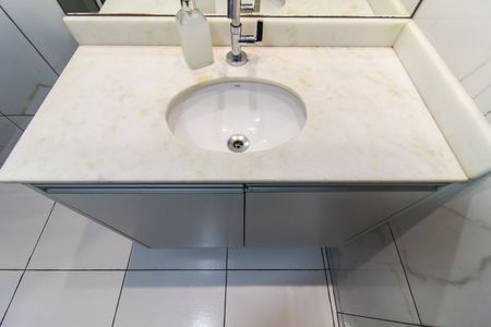 Casa à venda com 175m², 3 quartos e 1 vagaBanheiro 1
