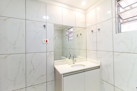 Casa à venda com 175m², 3 quartos e 1 vagaBanheiro 1