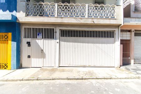 Casa à venda com 175m², 3 quartos e 1 vagaFachada + Placa