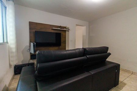 Sala de casa à venda com 3 quartos, 175m² em Vila Carmosina, São Paulo