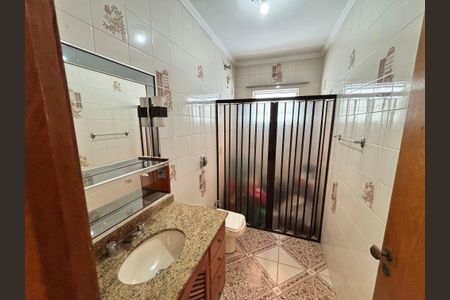 Casa para alugar com 115m², 4 quartos e 1 vagaBanheiro