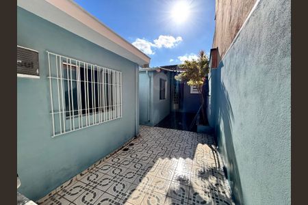 Casa para alugar com 115m², 4 quartos e 1 vagaQuintal