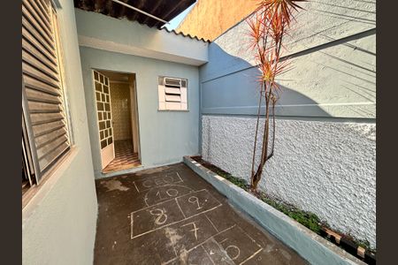 Casa para alugar com 115m², 4 quartos e 1 vagaQuintal