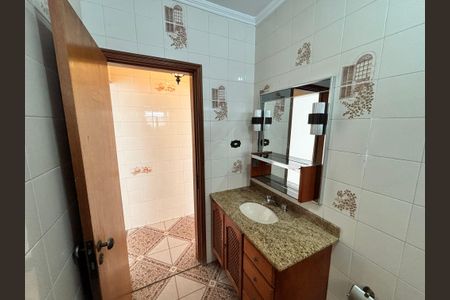 Casa para alugar com 115m², 4 quartos e 1 vagaBanheiro 1