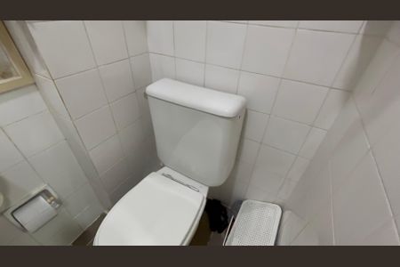 Apartamento à venda com 188m², 3 quartos e 2 vagas Apartamento à venda com 188m², 3 quartos e 2 vagasBanheiro de serviço