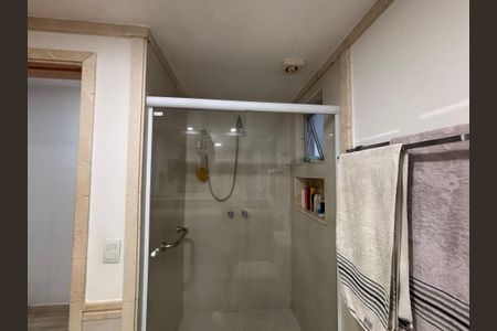 Apartamento à venda com 188m², 3 quartos e 2 vagas Apartamento à venda com 188m², 3 quartos e 2 vagasBanheiro do Quarto 1