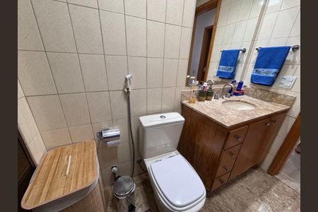 Apartamento à venda com 188m², 3 quartos e 2 vagas Apartamento à venda com 188m², 3 quartos e 2 vagasBanheiro