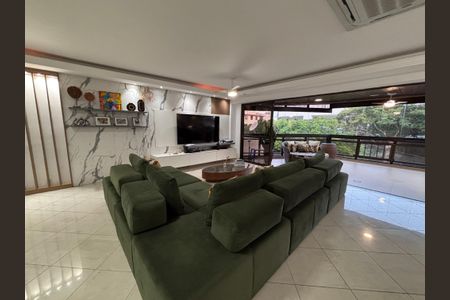 Apartamento à venda com 188m², 3 quartos e 2 vagas Apartamento à venda com 188m², 3 quartos e 2 vagasSala