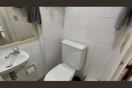 Apartamento à venda com 188m², 3 quartos e 2 vagas Apartamento à venda com 188m², 3 quartos e 2 vagasBanheiro de serviço