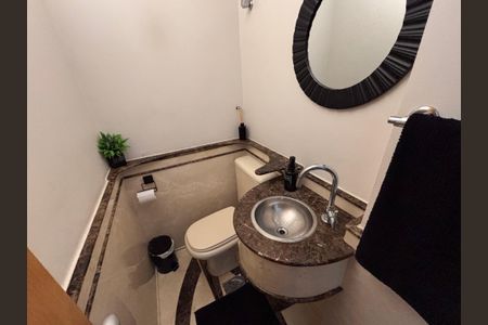 Apartamento à venda com 188m², 3 quartos e 2 vagas Apartamento à venda com 188m², 3 quartos e 2 vagasLavabo