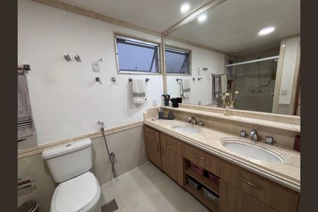 Apartamento à venda com 188m², 3 quartos e 2 vagas Apartamento à venda com 188m², 3 quartos e 2 vagasBanheiro do Quarto 1