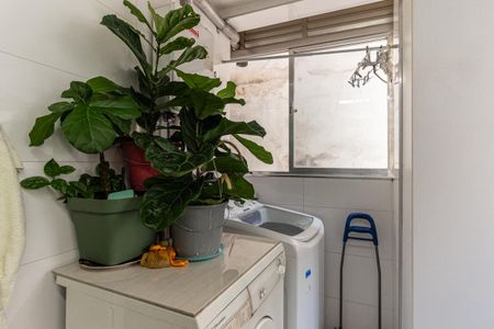 Apartamento à venda com 76m², 2 quartos e sem vagaÁrea de Serviço