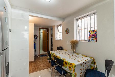 Apartamento à venda com 76m², 2 quartos e sem vagaCozinha