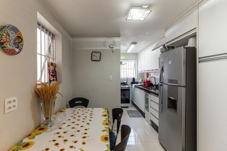 Apartamento à venda com 76m², 2 quartos e sem vagaCozinha