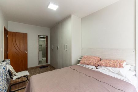Apartamento à venda com 76m², 2 quartos e sem vagaQuarto da Suíte
