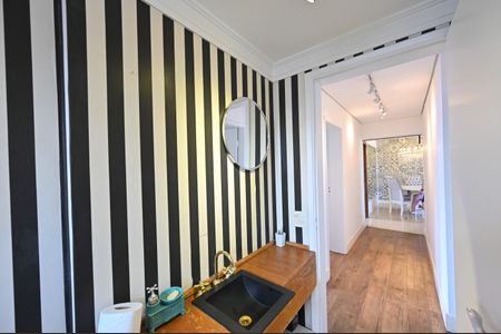 Apartamento à venda com 164m², 3 quartos e 2 vagasBanheiro Social