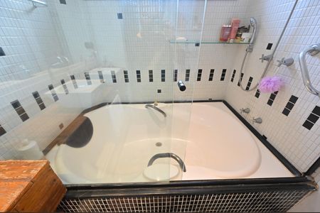 Apartamento à venda com 164m², 3 quartos e 2 vagasBanheiro da Suíte 1