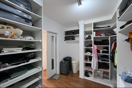 Apartamento à venda com 164m², 3 quartos e 2 vagasSuíte 1