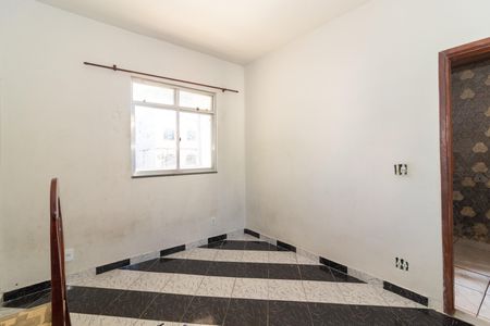 Apartamento para alugar com 1 quarto, 96m² em Realengo, Rio de Janeiro