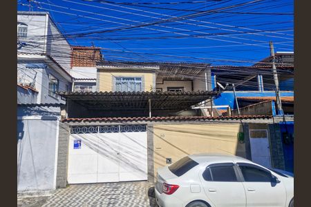 Fachada de casa para alugar com 4 quartos, 192m² em Realengo, Rio de Janeiro