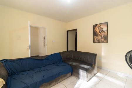 Casa para alugar com 192m², 4 quartos e 2 vagas Casa para alugar com 192m², 4 quartos e 2 vagasSala