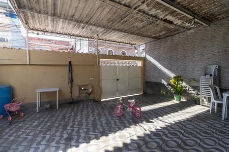 Casa para alugar com 192m², 4 quartos e 2 vagas Casa para alugar com 192m², 4 quartos e 2 vagasÁrea externa