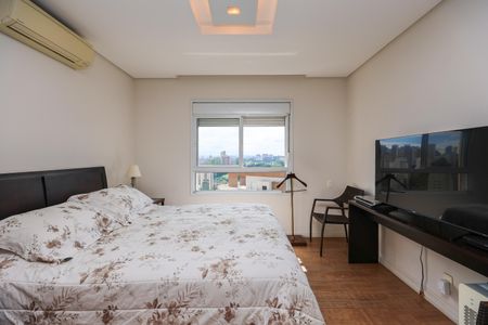 Apartamento à venda com 200m², 3 quartos e 4 vagasSuíte 1