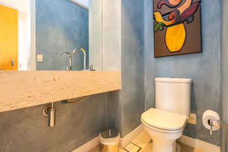 Apartamento à venda com 200m², 3 quartos e 4 vagasLavabo