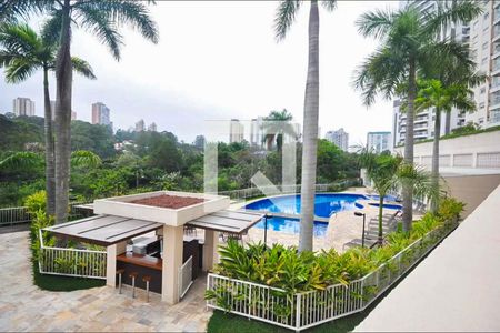 Apartamento à venda com 200m², 3 quartos e 4 vagasÁrea comum - Piscina