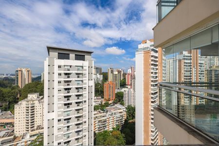 Apartamento à venda com 200m², 3 quartos e 4 vagasVista da Suíte 2