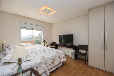 Apartamento à venda com 200m², 3 quartos e 4 vagasSuíte 1