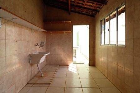 Casa para alugar com 139m², 3 quartos e 1 vagaÁrea de Serviço