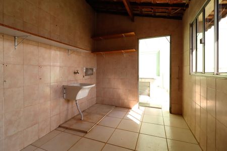 Casa para alugar com 139m², 3 quartos e 1 vagaÁrea de Serviço