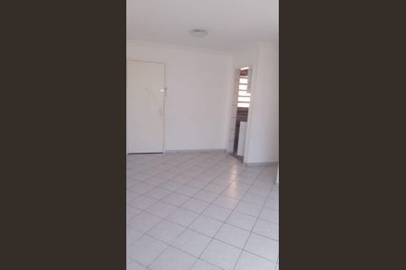Sala de apartamento para alugar com 2 quartos, 68m² em Jardim Estrela, Mauá