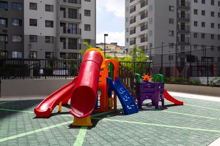 Apartamento à venda com 42m², 2 quartos e 1 vagaÁrea comum - Playground