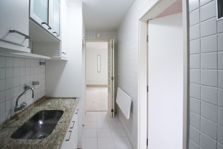 Apartamento à venda com 56m², 2 quartos e 1 vagaCozinha