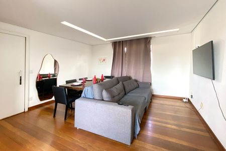 Apartamento à venda com 62m², 2 quartos e 1 vagaSala
