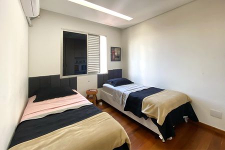 Apartamento à venda com 62m², 2 quartos e 1 vagaQuarto 2