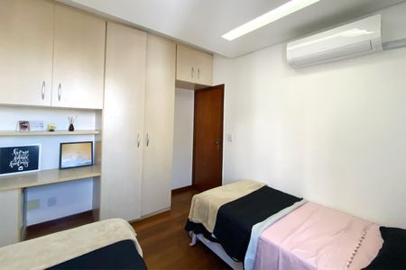 Apartamento à venda com 62m², 2 quartos e 1 vagaQuarto 2