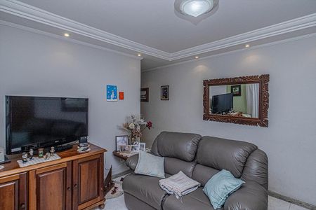 sala de tv_4 de casa à venda com 3 quartos, 221m² em São João Climaco, São Paulo