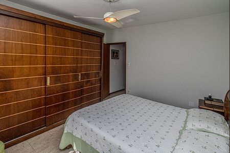 Casa à venda com 221m², 3 quartos e 2 vagassuíte_4