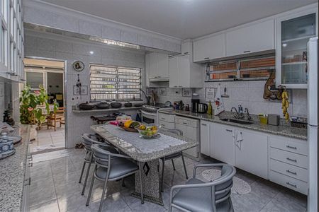 Casa à venda com 221m², 3 quartos e 2 vagascozinha_1