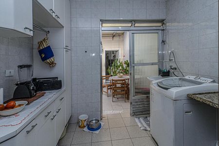 Casa à venda com 221m², 3 quartos e 2 vagasárea de serviço coberta_3