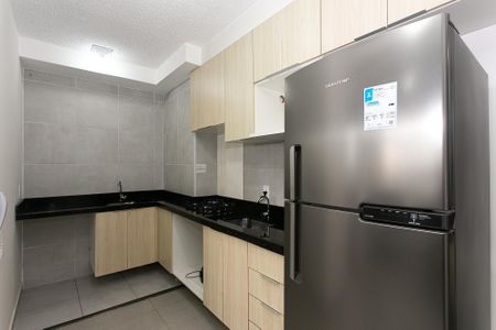 Apartamento para alugar com 38m², 2 quartos e sem vaga Apartamento para alugar com 38m², 2 quartos e sem vagaCozinha e Área de Serviço